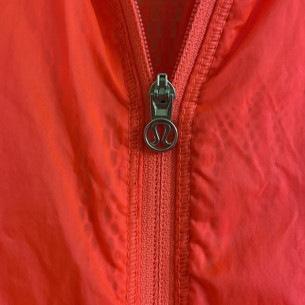 lululemon athletica but bright